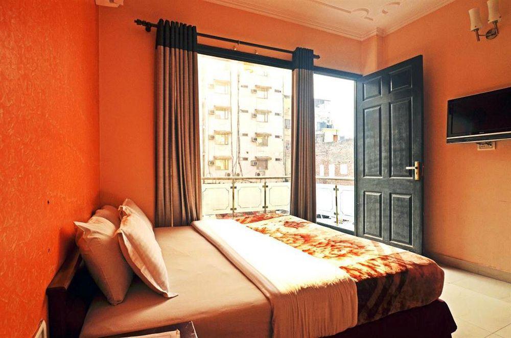Hotel Sunrise Delhi  Exteriör bild